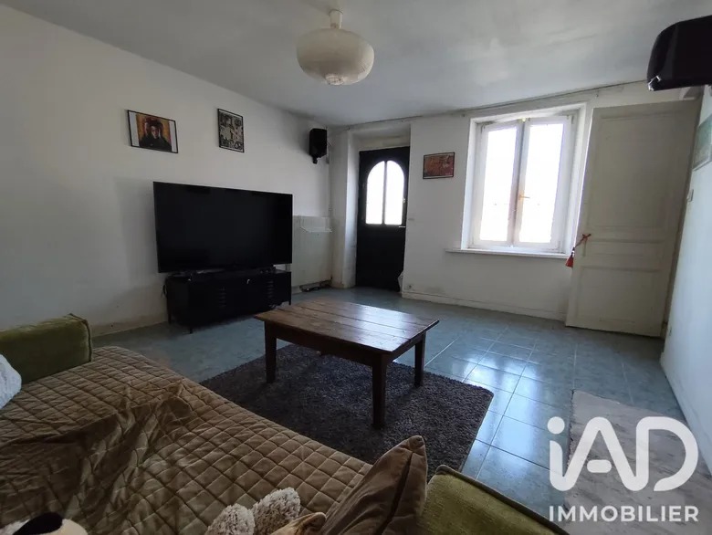 Maison 6 pièces 159 m² · à Fère-en-Tardenois · 159 m² · 109 000 €