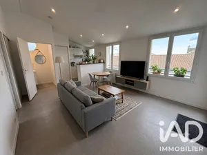 Apartment in La Rochelle (17000)