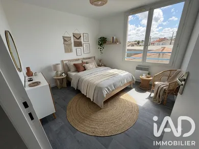 Apartment in La Rochelle (17000)