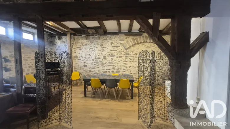 Maison 7 pièces 164 m² · à Saint-Léonard-de-Noblat · 163,7 m² · 209 000 €