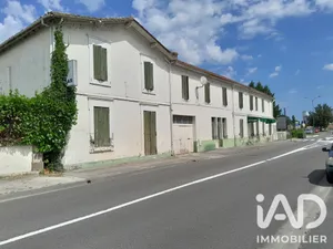 Maison à Les Églisottes-et-Chalaures (33230)