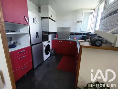 Apartment in Villejuif (94800)