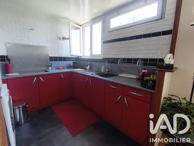Apartment in Villejuif (94800)
