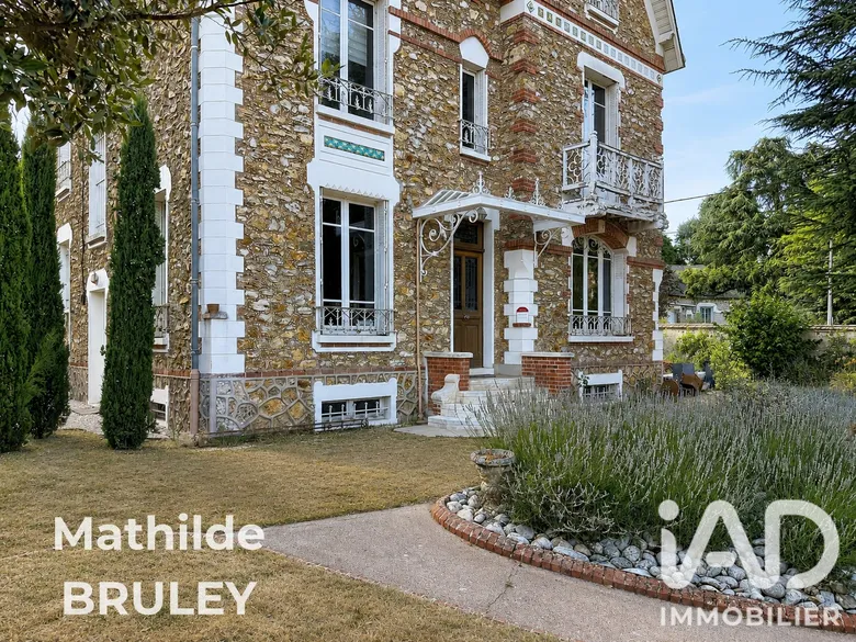 Maison 9 pièces 229 m² · à Dourdan · 229 m² · 649 000 €
