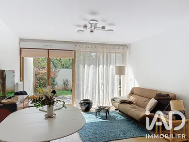Apartment in Montreuil (93100)