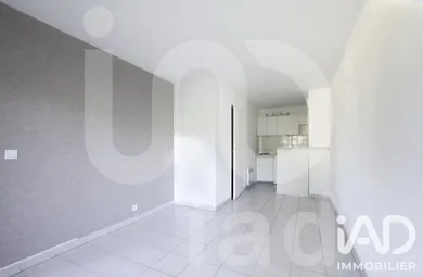Appartement à Dammarie-lès-Lys (77190)