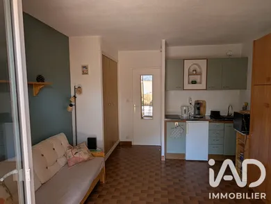 Apartment in Saint-Cyr-sur-Mer (83270)