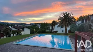 Appartement à Saint-Jean-de-Luz (64500)