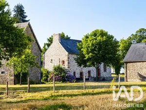 Maison de campagne à COMMER (53470)