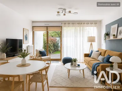 Apartment in Montreuil (93100)