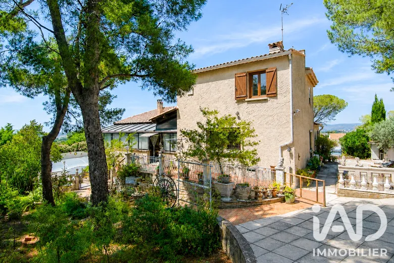 Maison 8 pièces 210 m² · à Lançon-Provence · 209,5 m² · 559 000 €