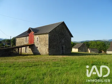 Maison à Trois-Villes (64470)