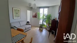 Apartment in Paris (75016)