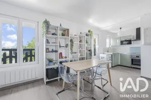 Apartment in Cachan (94230)