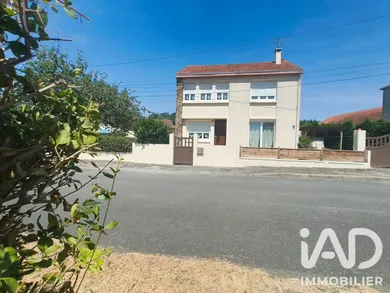 House in Chemillé-en-Anjou (49120)