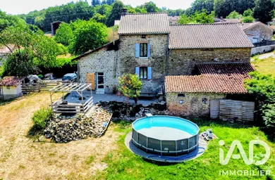 Maison de campagne à Nantiat (87140)