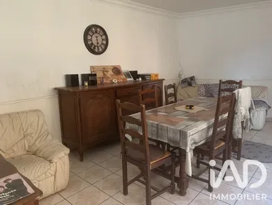 Immeuble à Lys-Haut-Layon (49310)