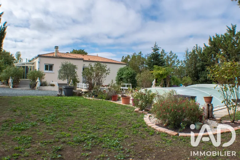 Maison 5 pièces 126 m² · à Marans · 126 m² · 295 000 €