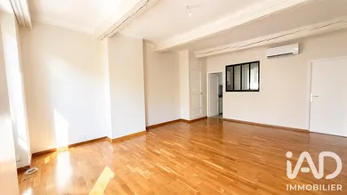 Appartement à Hyères (83400)
