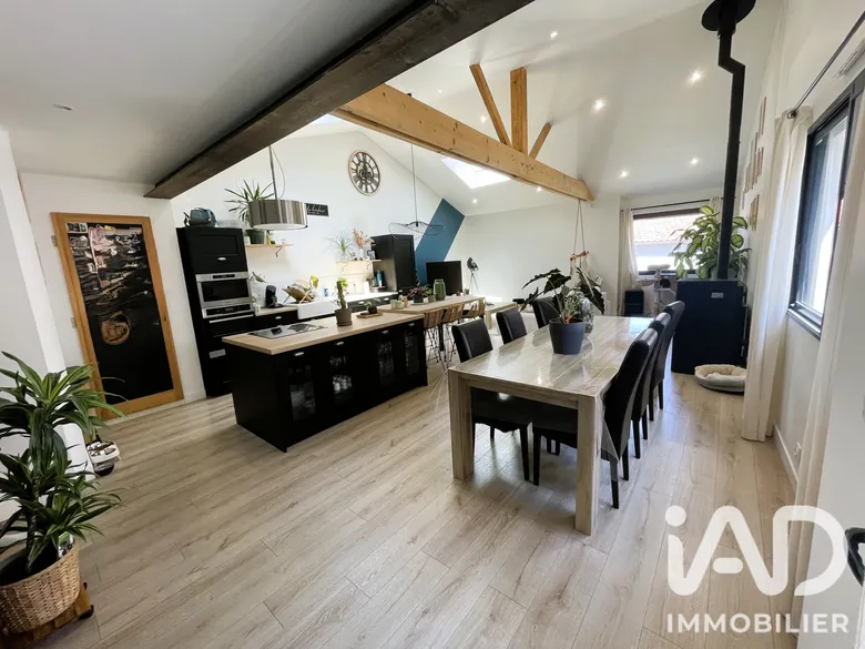 Maison 5 pièces 102 m² · à Pont-Saint-Martin · 102 m² · 308 000 €
