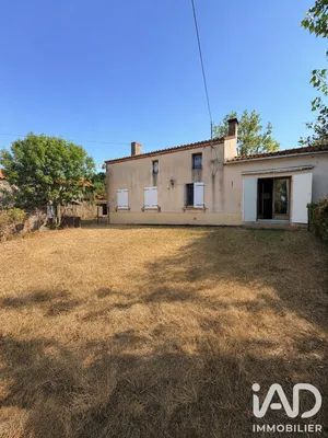 Maison à Essarts-en-Bocage (85140)