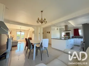 Maison traditionnelle à Savigny-sur-Orge (91600)