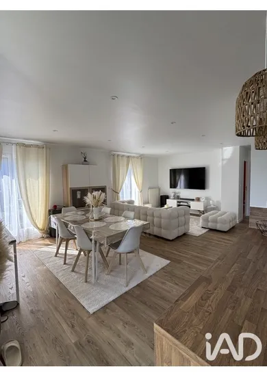 Detached house in Pré-Saint-Évroult (28800)