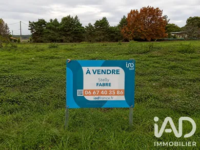 Terrain à bâtir à Saint Remy sur Lidoire (24700)