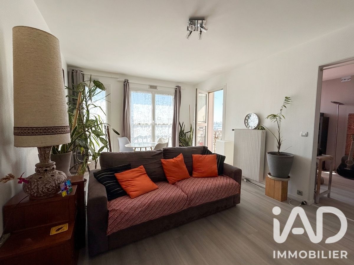 Appartement 5 pièces de 90 m² à Villiers-sur-Marne (94350)