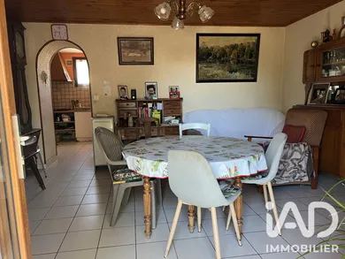 Maison de campagne à Saint-Léger-sur-Vouzance (03130)