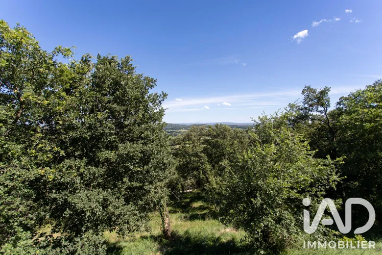 Terrain à bâtir à Rochefort-du-Gard (30650) · 450 000 €