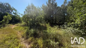 Farm land in Aix en Provence (13100)