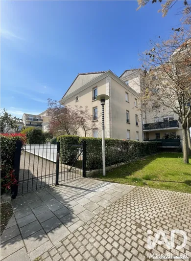 Appartement à Bussy-Saint-Georges (77600)