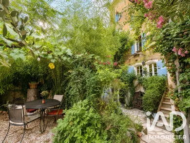 Maison de village à Tavernes (83670)