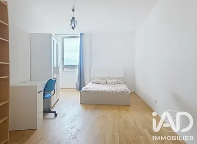 Apartment in Évry (91000)