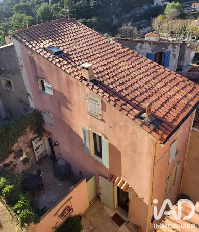 Maison de village à Le Revest-les-Eaux (83200)