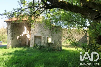 Grange à Chapelle-Viviers (86300)