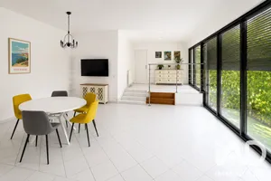 Maison d'architecte à Jouarre (77640)