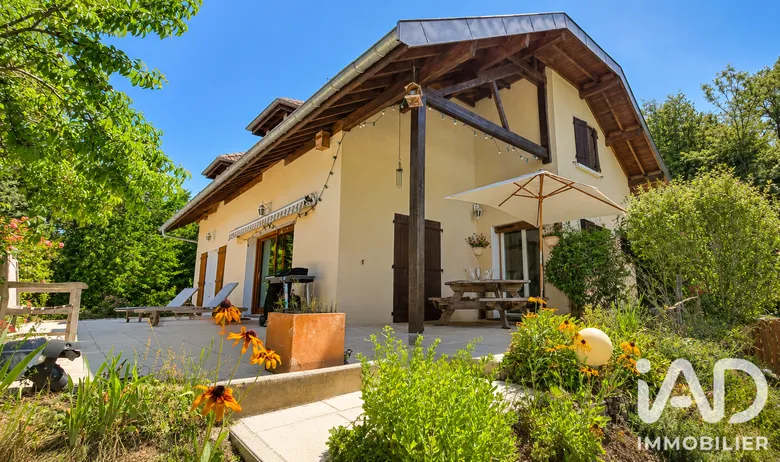 Maison 5 pièces 133 m² · à Fillière · 133 m² · 725 000 €