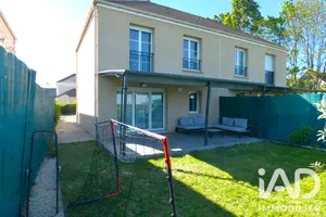 Maison à Tacoignières (78910)