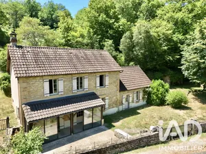 Maison traditionnelle à Marquay (24620)