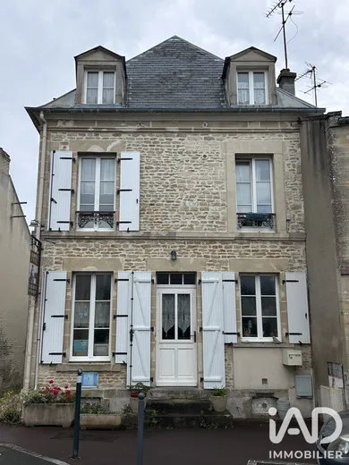 Maison de ville à Saint-Aubin-sur-Mer (14750)