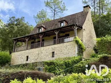 Maison traditionnelle à Prats-de-Carlux (24370)