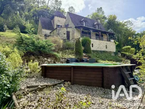 Maison traditionnelle à Prats-de-Carlux (24370)