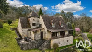 Maison traditionnelle à Prats-de-Carlux (24370)