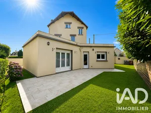 Maison à Bois-d'Arcy (78390)