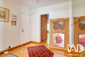 Apartment in Montmorency (95160)