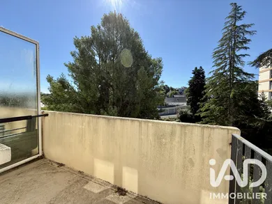 Appartement à LANNION (22300)