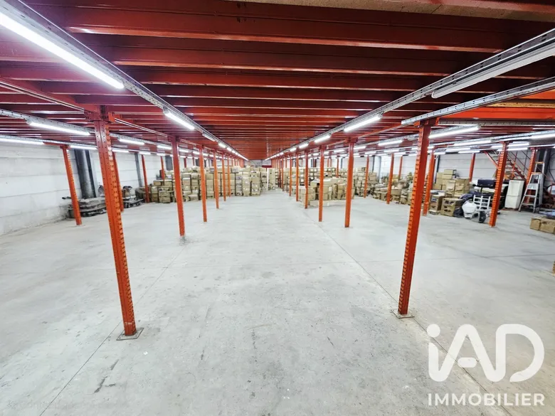 Murs commerciaux à La Courneuve (93120) · 749 m² · 6 008 800 €