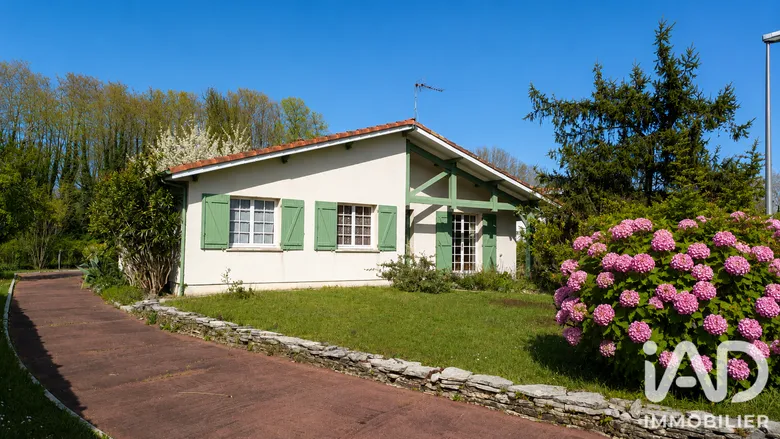Maison 5 pièces 101 m² · à Pessac · 101 m² · 380 000 €